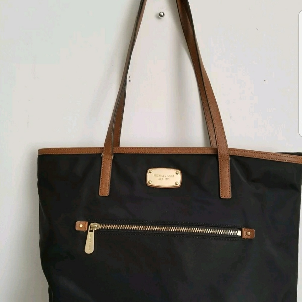 Micheal kors canvas bag